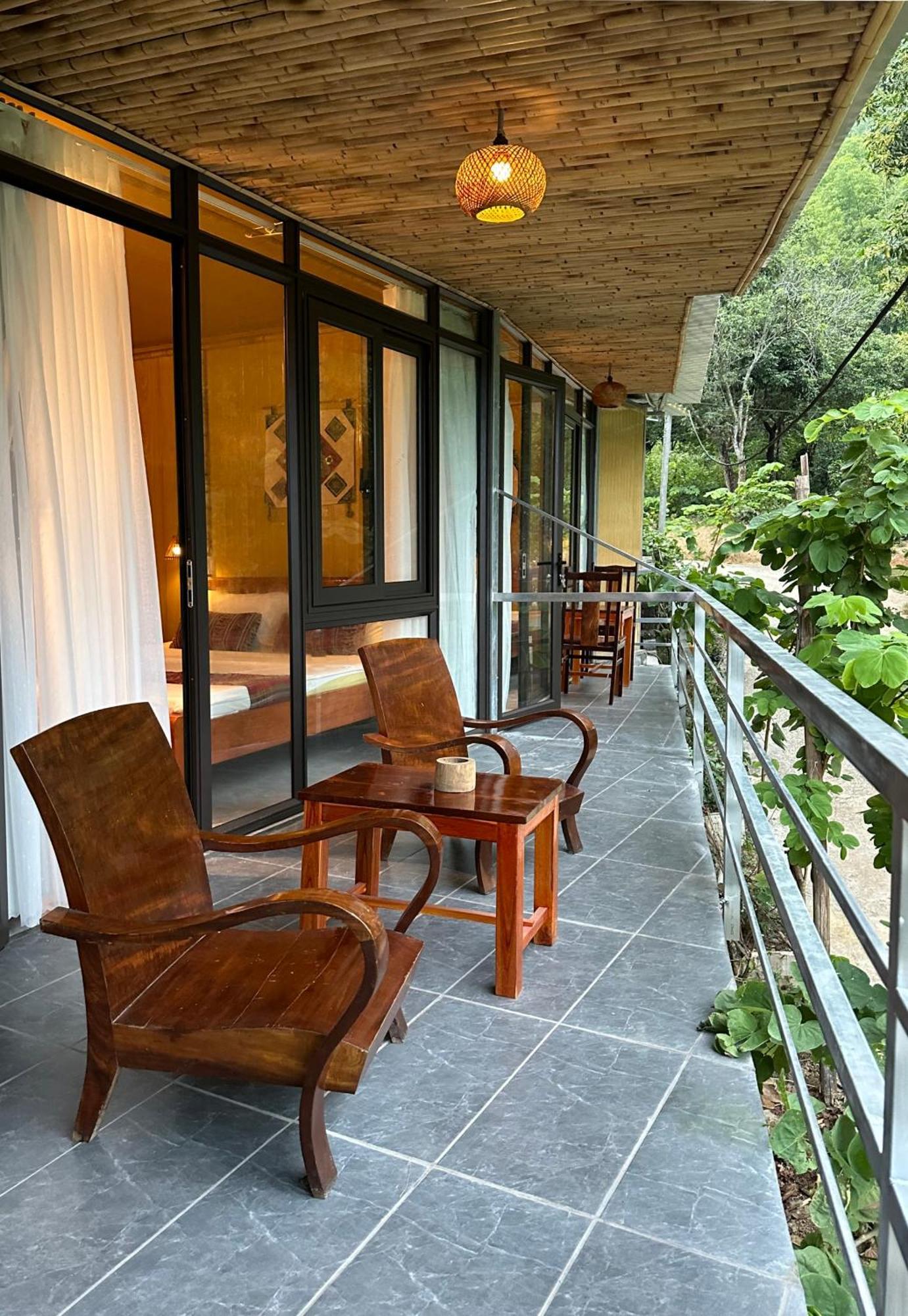 Nha Tan - Mai Chau Homestay And Tours Exterior photo